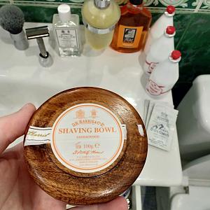 D.R. HARRIS Sandalwood shaving soap in mahogany bowl 100g